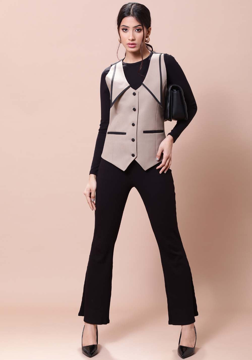 Exaggerated Collar Waistcoat- Black