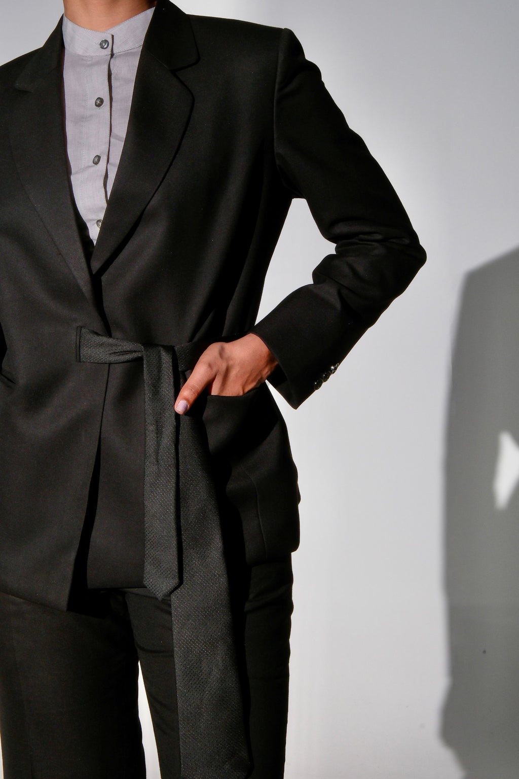 Tie up Business Suit- Black